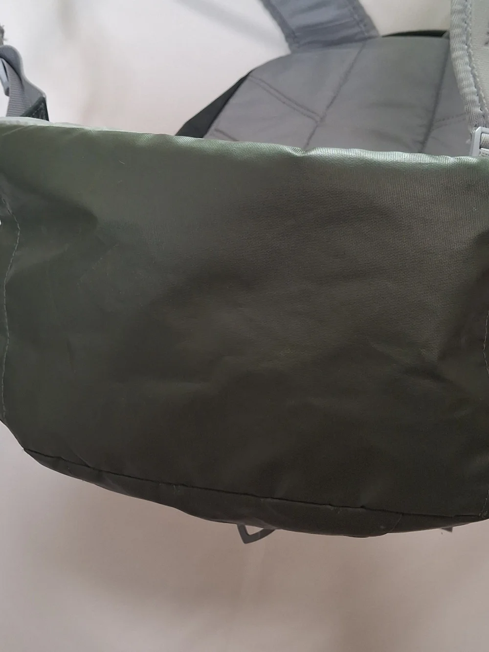 Under Armour Storm Recruit Men's Green and Gray Backpack